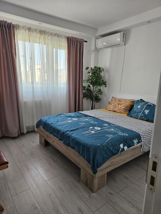 Apartament Near The Park Two Rooms Bukarest Exterior foto