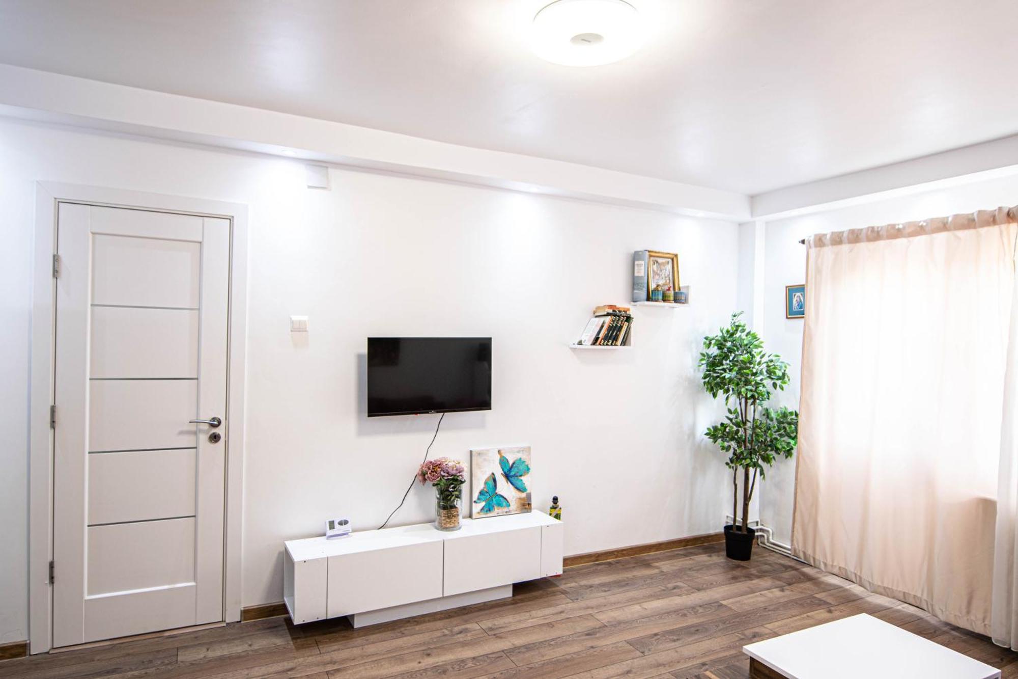 Apartament Near The Park Two Rooms Bukarest Exterior foto