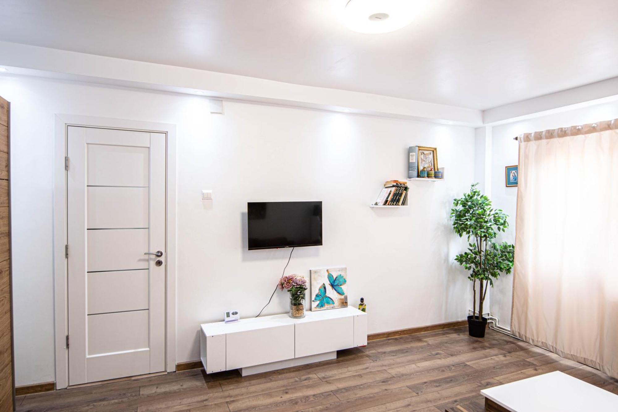 Apartament Near The Park Two Rooms Bukarest Exterior foto